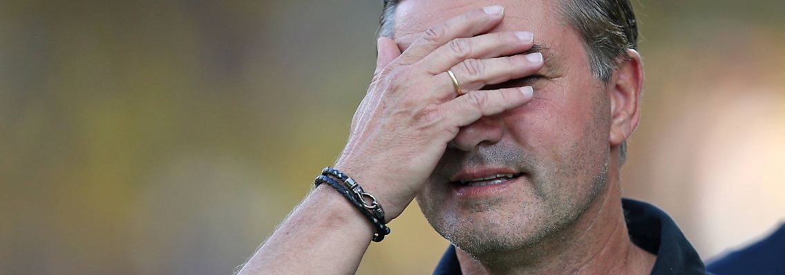 BVB-Sportdirektor Michael Zorc konnte beim Spiel gegen Union Berlin streckenweise kaum hinschauen.