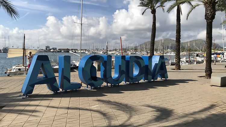 Der Hafen von Alcúdia auf Mallorca.