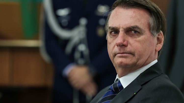 Präsident Jair Bolsonaro wird in jeder neuen Umfrage von den Brasilianern schlechter bewertet.