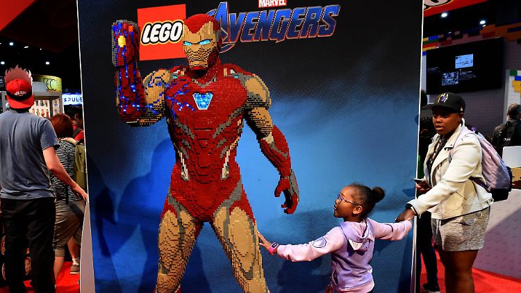 Hier gibt es mal eine große Version vom Iron Man zu sehen.