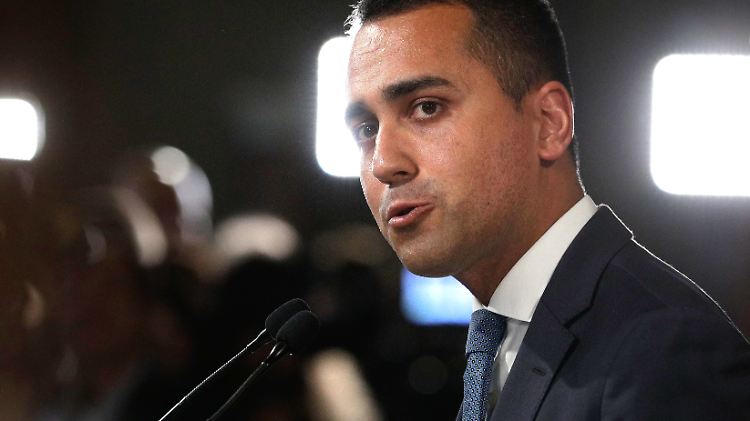Das politische Schicksal von Fünf-Sterne-Chef Luigi Di Maio ist noch offen, doch ein erstes Regierungsprogramm liegt jetzt vor.