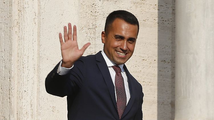 Sagt er "Ciao" oder kann er bleiben? Fünf-Sterne-Chef Di Maio ist nur möglicherweise Teil der neuen Regierung. 
