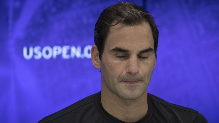 Bitter enttäuscht über die verpasste Titel-Chance: Der Rekord-Grand-Slam-Champion Roger Federer nach dem Viertelfinal-Aus bei den US Open.