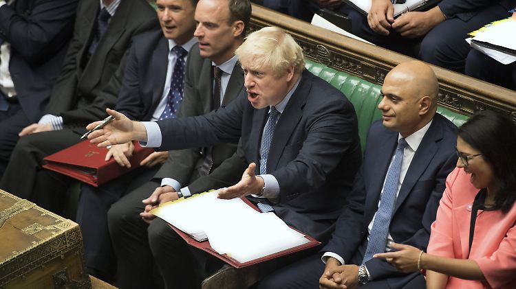 Nach seiner Niederlage im Unterhaus fordert Premierminister Johnson Neuwahlen.