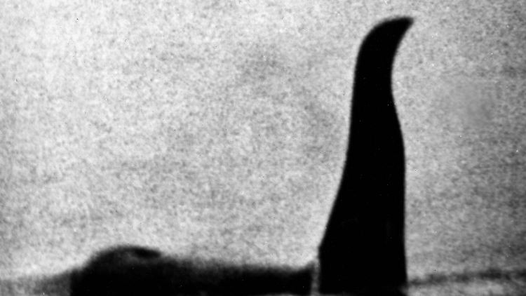 "Der ideale Schiedsrichter ist wie das Ungeheuer von Loch Ness. Jeder kann ihn beschreiben, aber keiner hat ihn gesehen."