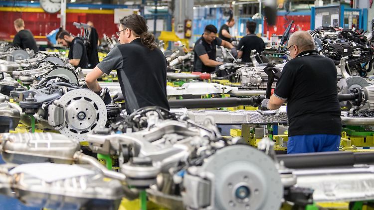 Die weltweiten Handelskonflikte belasten die deutsche Industrie.
