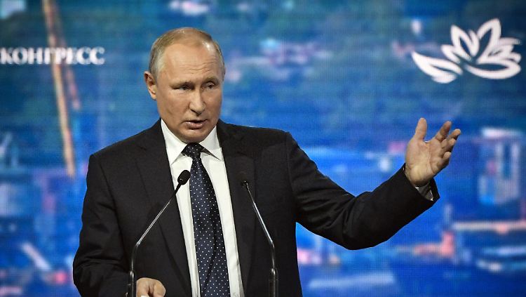 Putin steht laut eigener Aussage mit dem ukrainischen Präsidenten Selenskyj in Verbindung.