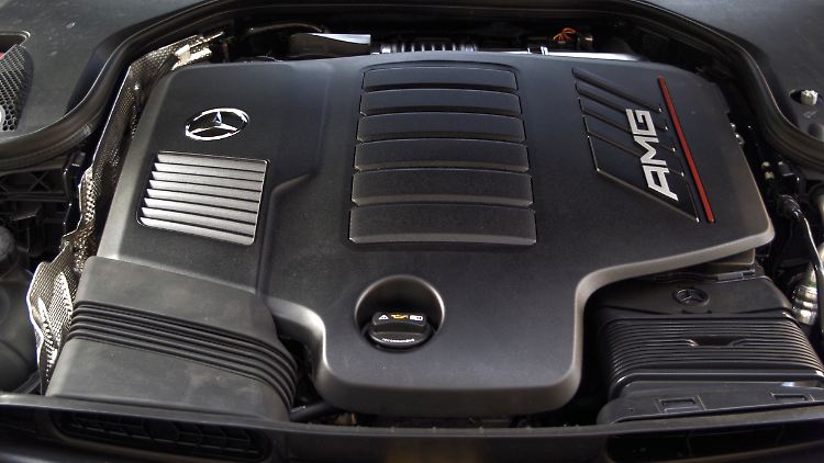 Der Sechszylinder des Mercedes-AMG E 53 bringt es auf stattliche 435 PS.