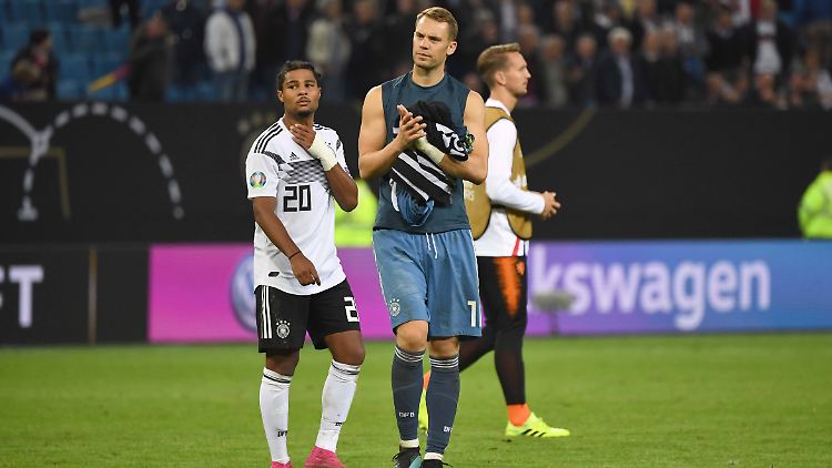 "Insgesamt war das ein ganz schlechtes Spiel von uns": Die deutsche Fußball-Nationalmannschaft erleidet in der EM-Quali gegen die Niederlande eine erste Niederlage.