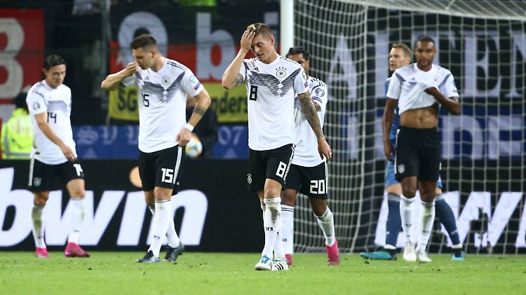 Pleiten, Pech und Pannen prägten den Arbeitstag der DFB-Spieler.