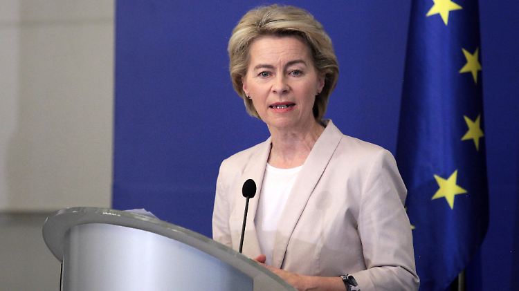 Von der Leyen vertritt Deutschland, die anderen 26 EU-Mitgliedsstaaten entsenden je einen Kommissar oder eine Kommissarin.