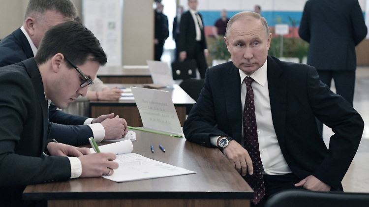 Russlands Präsident Putin dürfte trotz der Verluste seiner Partei zufrieden sein.