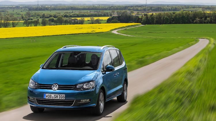 Familien-Vans, wie der VW Sharan, sind Ladenhüter geworden.