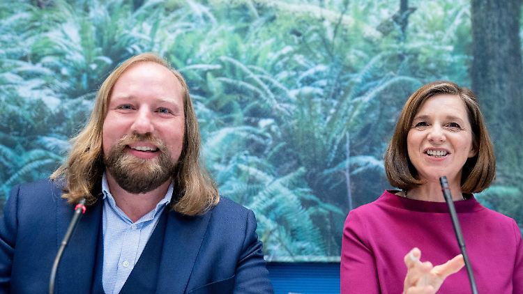 Die bisherige Fraktionsspitze aus Katrin Göring-Eckardt und Anton Hofreiter betont die bisherige gute Arbeit.