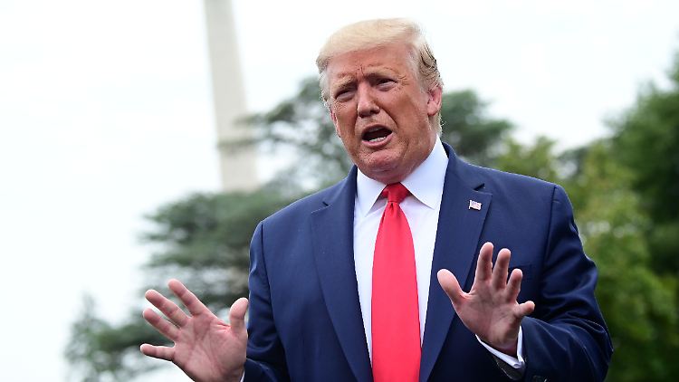 Donald Trump weist jegliche Vorwürfe in Bezug auf Russland und Bereicherungen im Amt von sich.