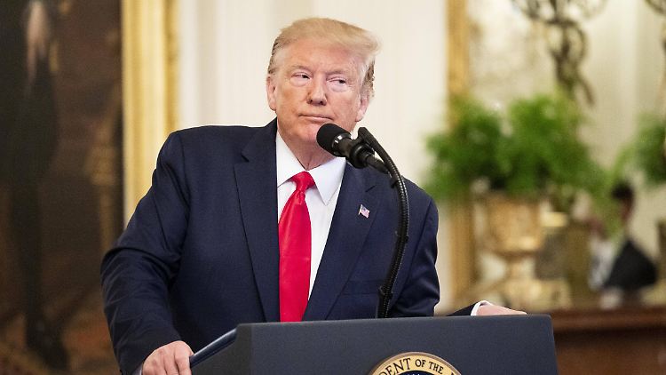 "Wir würden gerne gehen, aber wir werden zur richtigen Zeit gehen", beschreibt Trump den geplanten Truppenabzug aus Afghanistan.