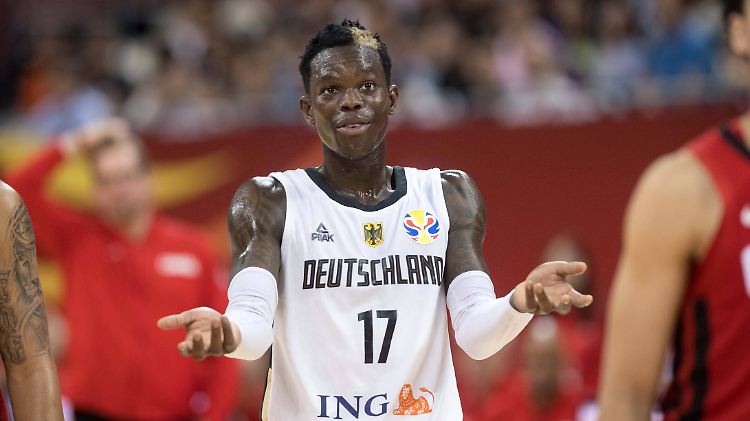 Will sonst denn keiner? Dennis Schröder war mit 19,6 Punkten und 9,4 Assists pro Spiel Deutschlands Bester in China - und der Einzige, der in entscheidenden Situation den Ball forderte.