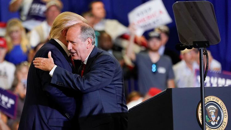 Trump und Bishop präsentierten sich im Wahlkampf als Team.