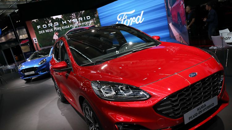 Zeichen der Zeit: Auf der IAA 2019 wirbt Ford unter anderem mit einer Plug-in-Hybrid-Version des Modells "Kuga".