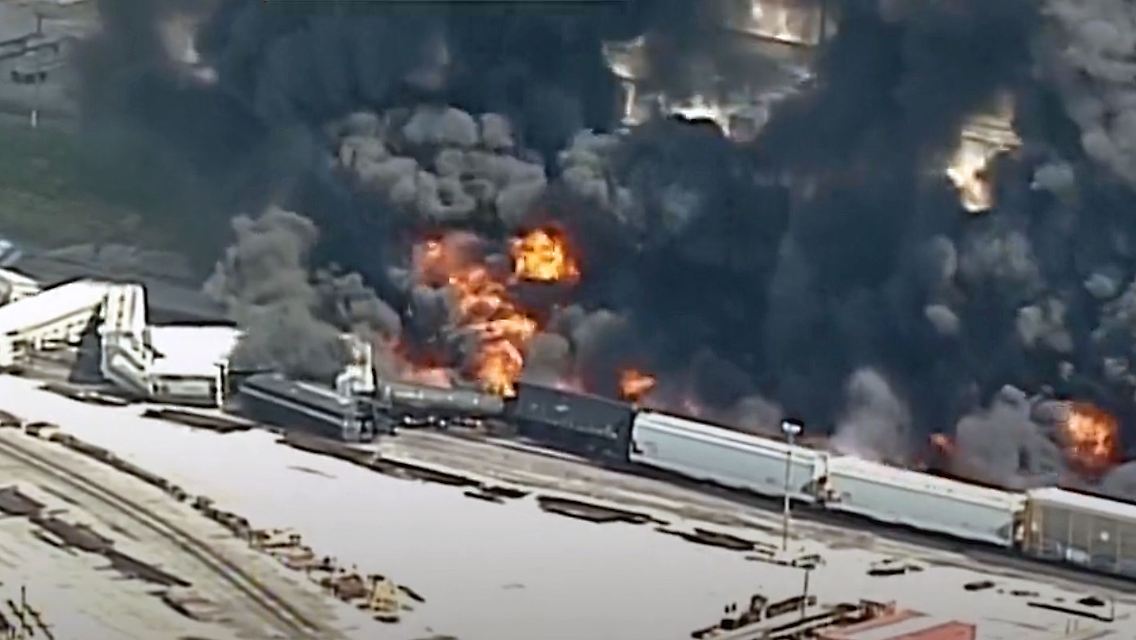ZugCrashInferno.jpg