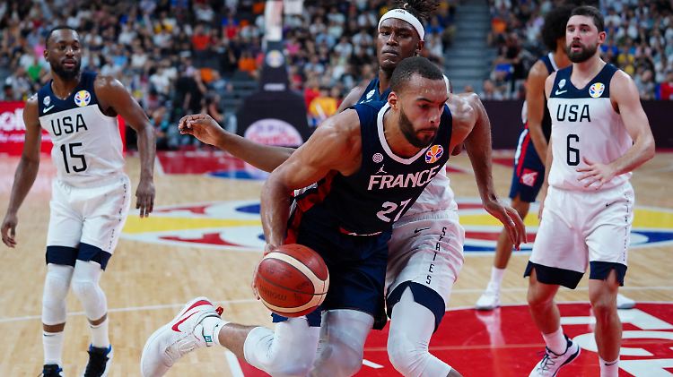 Frankreichs Center Rudy Gobert überragte mit 21 Punkte und 16 Rebounds. 