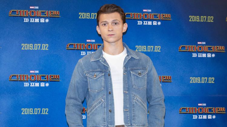 Tom Holland hat mit Homosexualität bei Superhelden kein Problem.