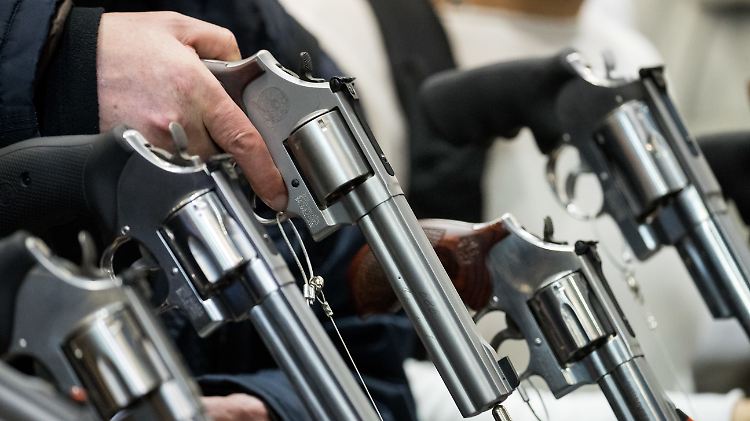 In den Vereinigten Staaten ist es immer noch relativ einfach, eine Waffe käuflich zu erwerben.