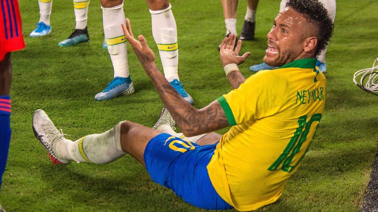 Neymar kehrt nach seinem Comeback in der Nationalmannschaft Brasiliens wohl zu PSG zurück.