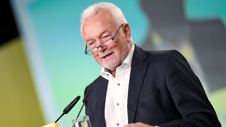 Wills nochmal wissen: Wolfgang Kubicki, stellvertretender Parteivorsitzender der FDP, bei seiner Wiederwahl beim FDP-Parteitag im April. 