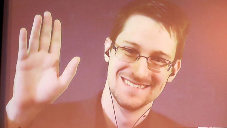 Snowden spricht gegen Bezahlung auf Konferenzen - per Livestream von Russland aus.
