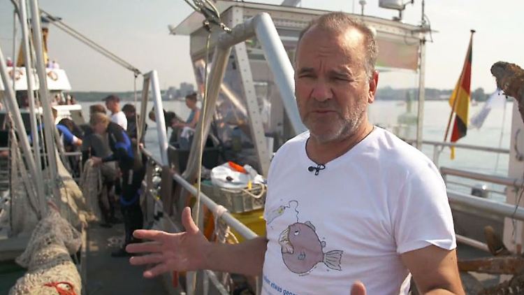 One Earth one Ocean.JPG