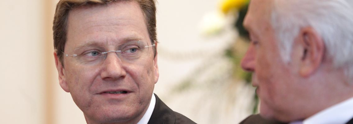 Kubicki macht die Parteiführung für den drohenden Verfall verantwortlich.