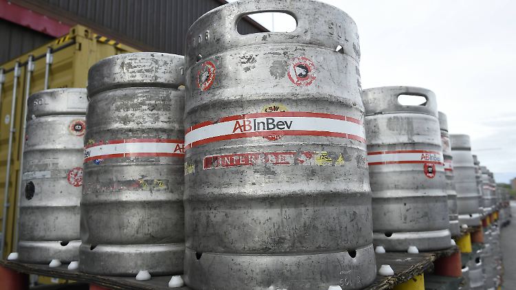 Ursprünglich hatte Anheuser-Busch Erlöse von knapp zehn Milliarden Dollar angestrebt.