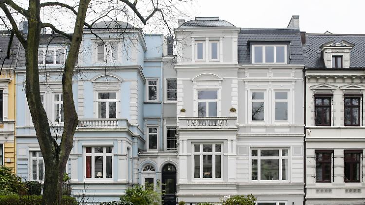 Die Netto-Geldvermögen pro Kopf legten in Deutschland 2018 um 1,6 Prozent auf 52.860 Euro zu.