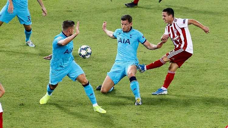Daniel Podence überzeugte für Olympiakos Piräus.