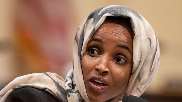 Ilhan Omar ist über die Fake News schockiert und hat Angst um ihr Leben.