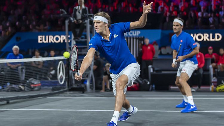 Gegen den Rest der Welt:  Roger Federer (re.) und Alexander Zverev beim Laver Cup.