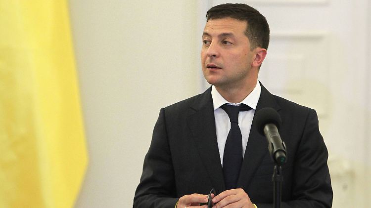 Wolodymyr Selenskyj soll mit Trump ein "freundschaftliches" Gespräch geführt haben. Ein Protokoll will die Regierung nicht veröffentlichen. 