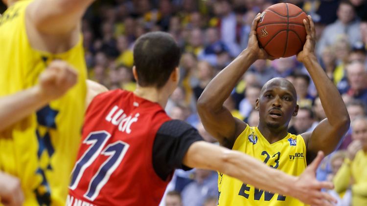 Wie sehr Rickey Paulding den Oldenburger Basketball geprägt hat? Neben der Spielstätte der EWE Baskets prangt ein riesiges Graffiti mit dem Schriftzug "Pauldingburg".