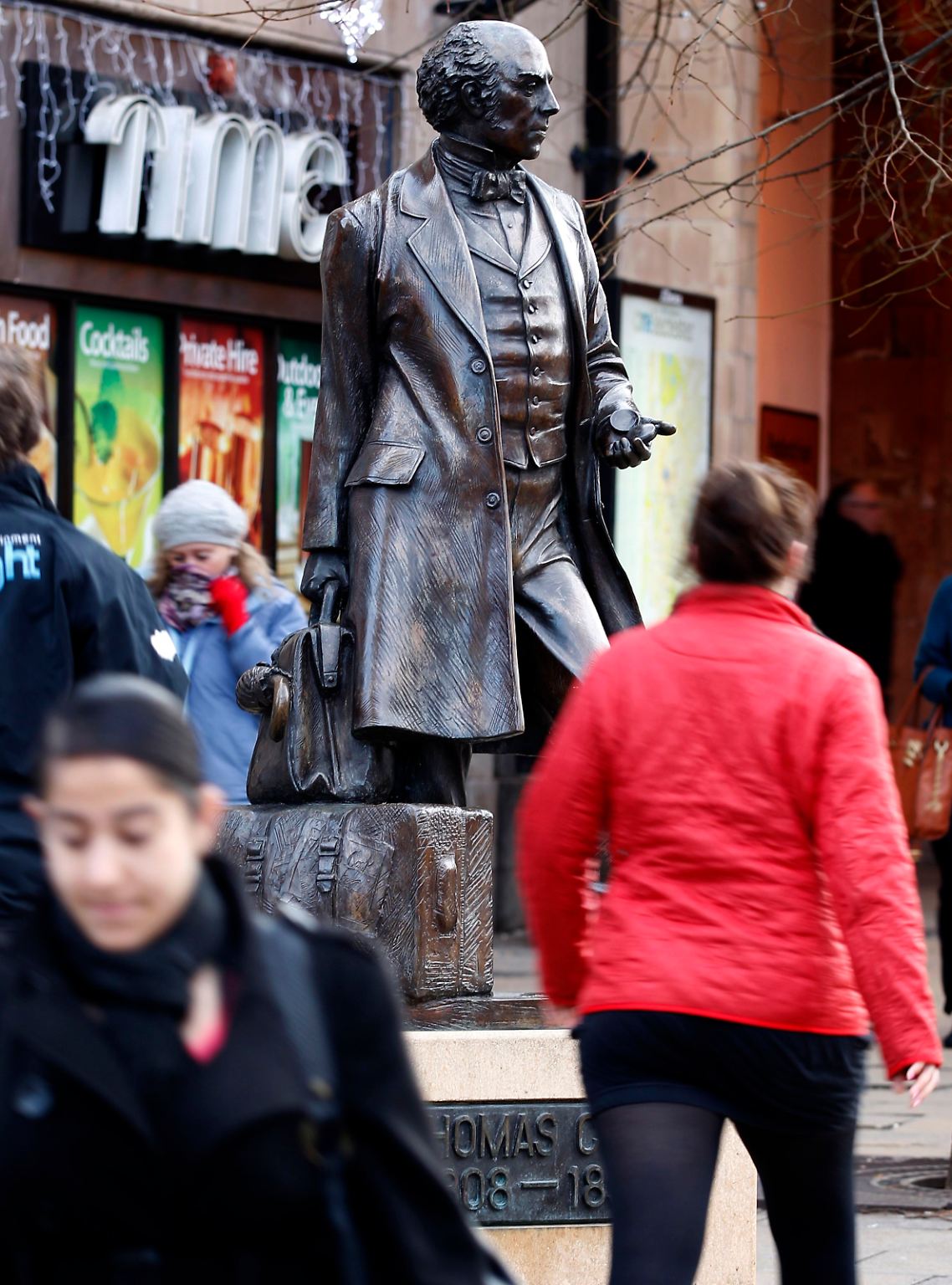 In der englischen Stadt Leicester gründete Thomas Cook 1841 sein Unternehmen, ... 