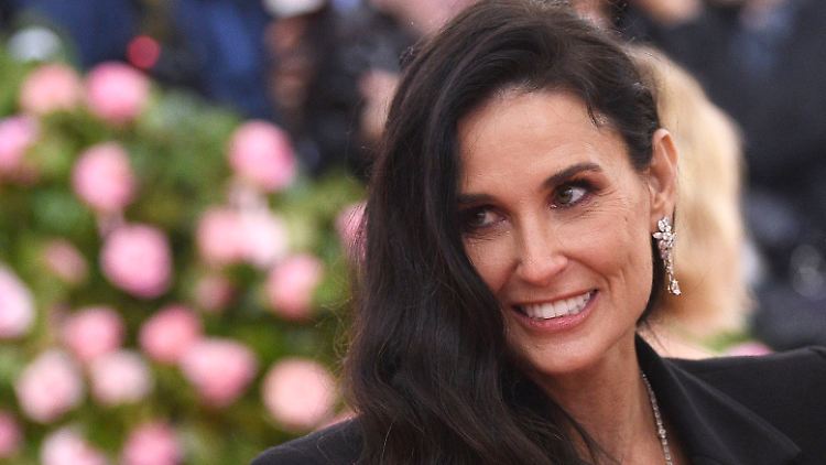 Demi Moore berichtet, sie sei als Teenager vergewaltigt worden.