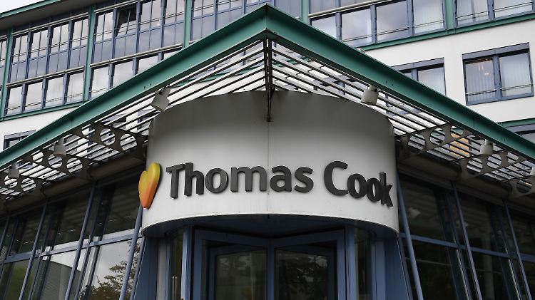 Sitz der deutschen Thomas Cook in Oberursel - zu ihre gehören die Marken Thomas Cook, Neckermann, Öger Tours, Air Marin und Bucher Reisen.