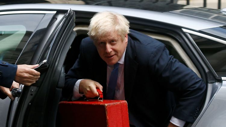Zurück im Brexit-Land, muss sich Johnson nun wieder mit renitenten Parlamentariern rumschlagen.