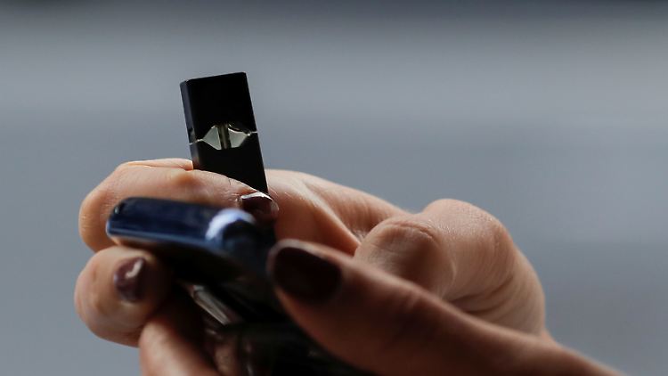 Juul wird immer wieder vorgeworfen, junge Menschen zum Nikotinkonsum zu verführen.