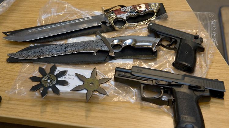 1091 Waffen wurden im vergangenen Jahr bei Rechtsextremen sichergestellt.