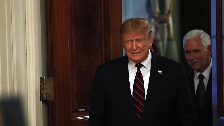 Unter Verdacht: US-Präsident Donald Trump (links)