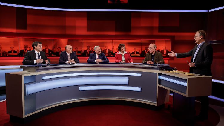 Plasbergs Gäste, von links nach rechts: Ralph Freund, Christian Hacke, Norbert Röttgen, Annette Dittert, James Hawes.