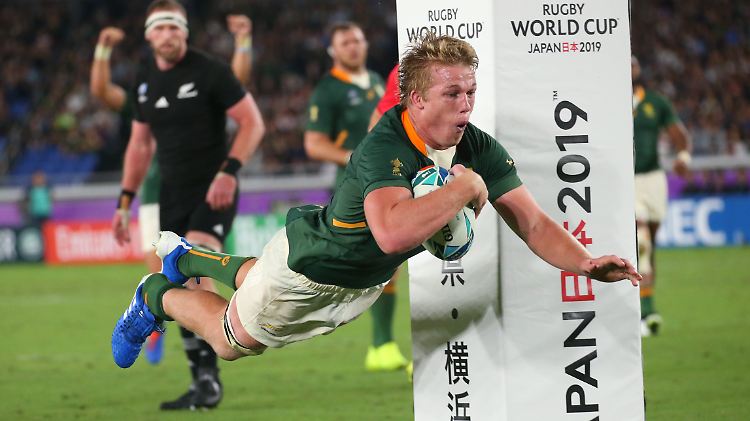 Ein Titel bei der Rugby-WM in Japan soll auf ganz Südafrika inspirierend wirken - und das ramponierte Image des Landes aufpolieren. 