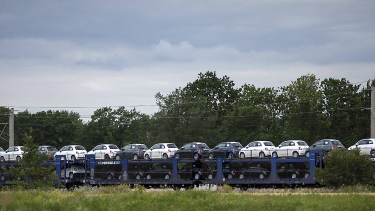 Im September wurden mehr Autos an Kunden übergeben als vor einem Jahr.