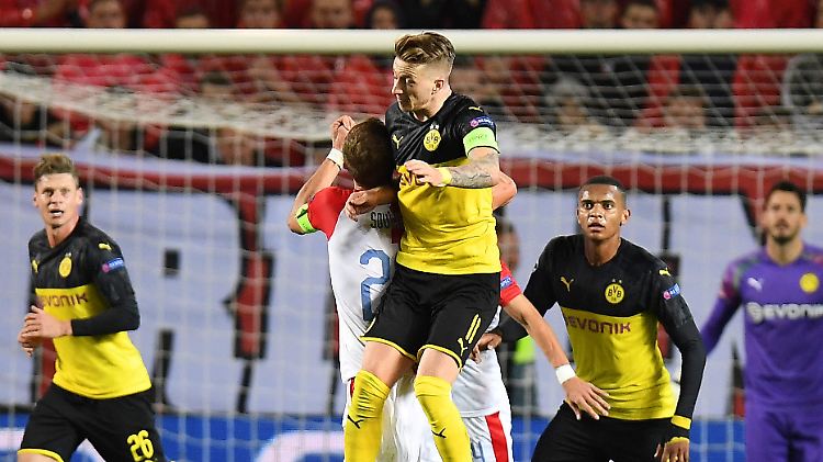 Das Musketier-Motto "Einer für alle, alle für einen" beherzigte der BVB in Prag.